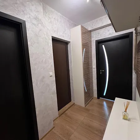 Jamais Vue Apartment *