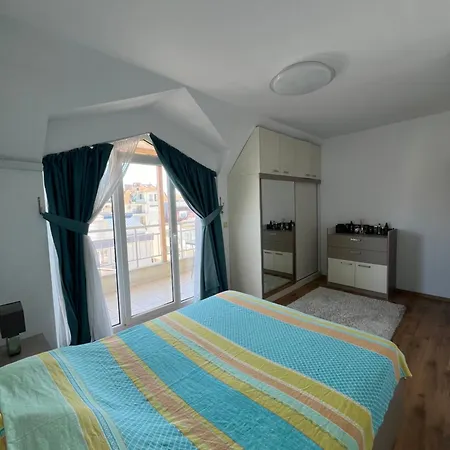 Jamais Vue Апартамент *